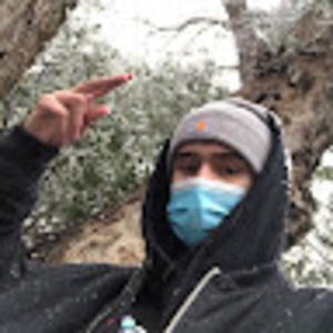 Meet your Posher, Moises